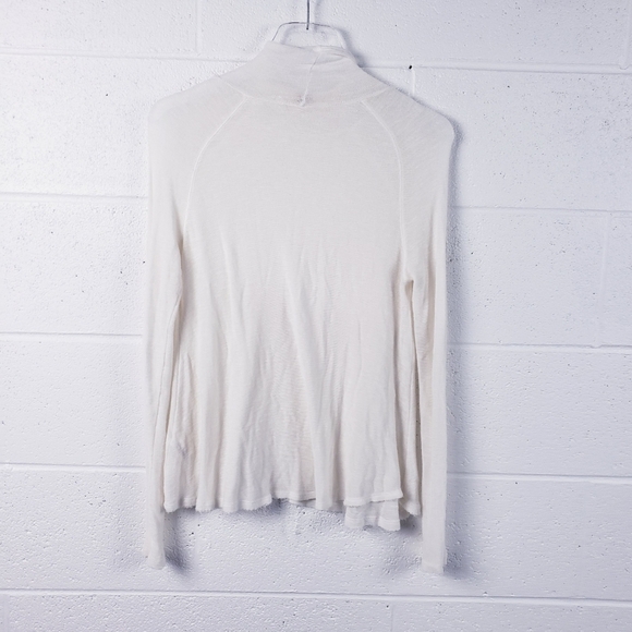 Free People Size Small Top Weekend Snuggle Turtleneck Long Sleeves OB616207 - Picture 3 of 10
